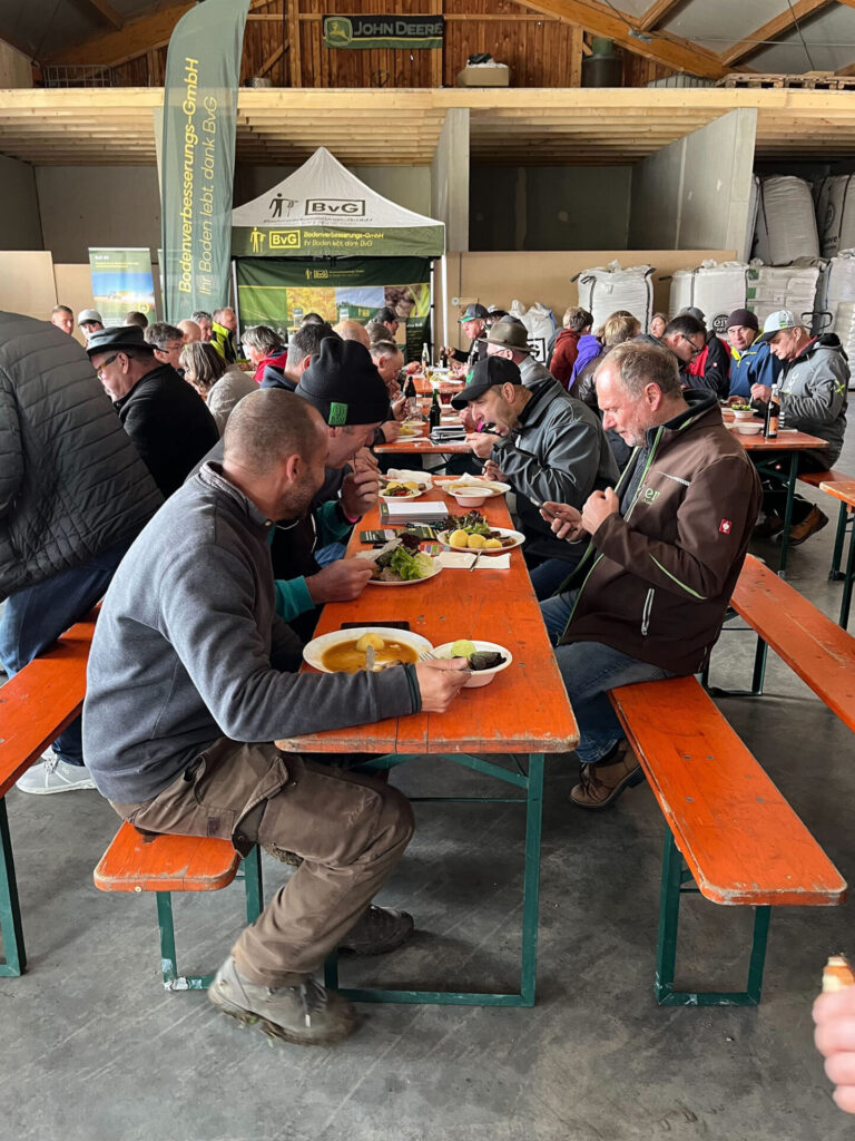 Regenerative Landwirtschaft Praxis | Mittagessen