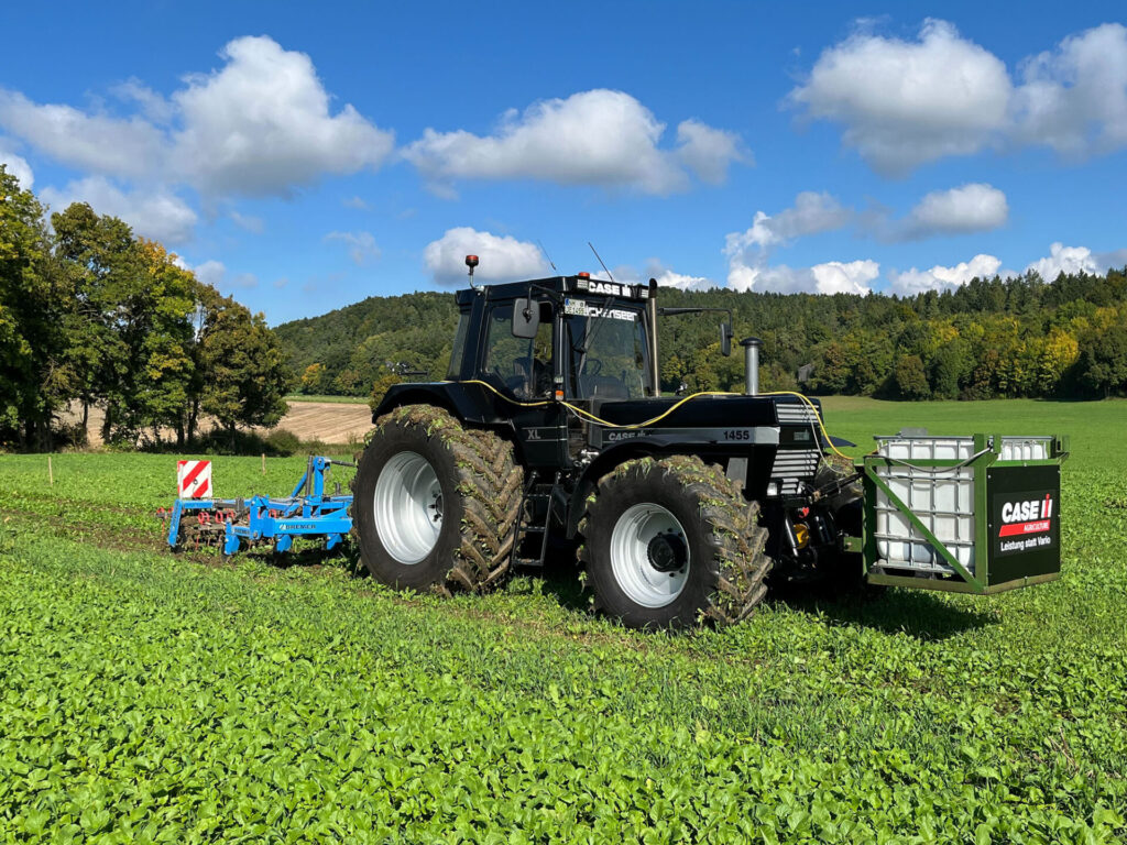 Regenerative Landwirtschaft Praxis |Tiefenlockerer Mit Container